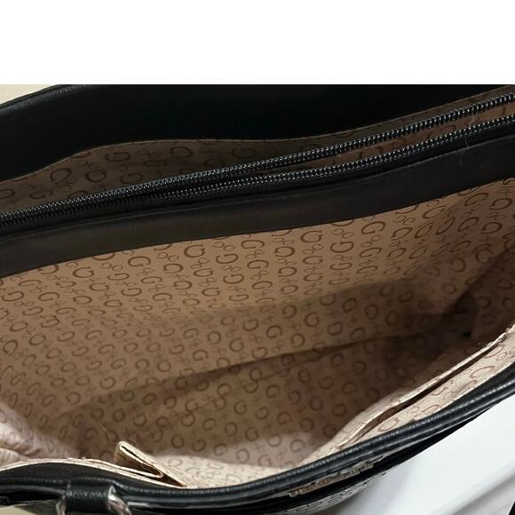 Guess black logo tote in a classic style -EUC - Picture 3 of 8